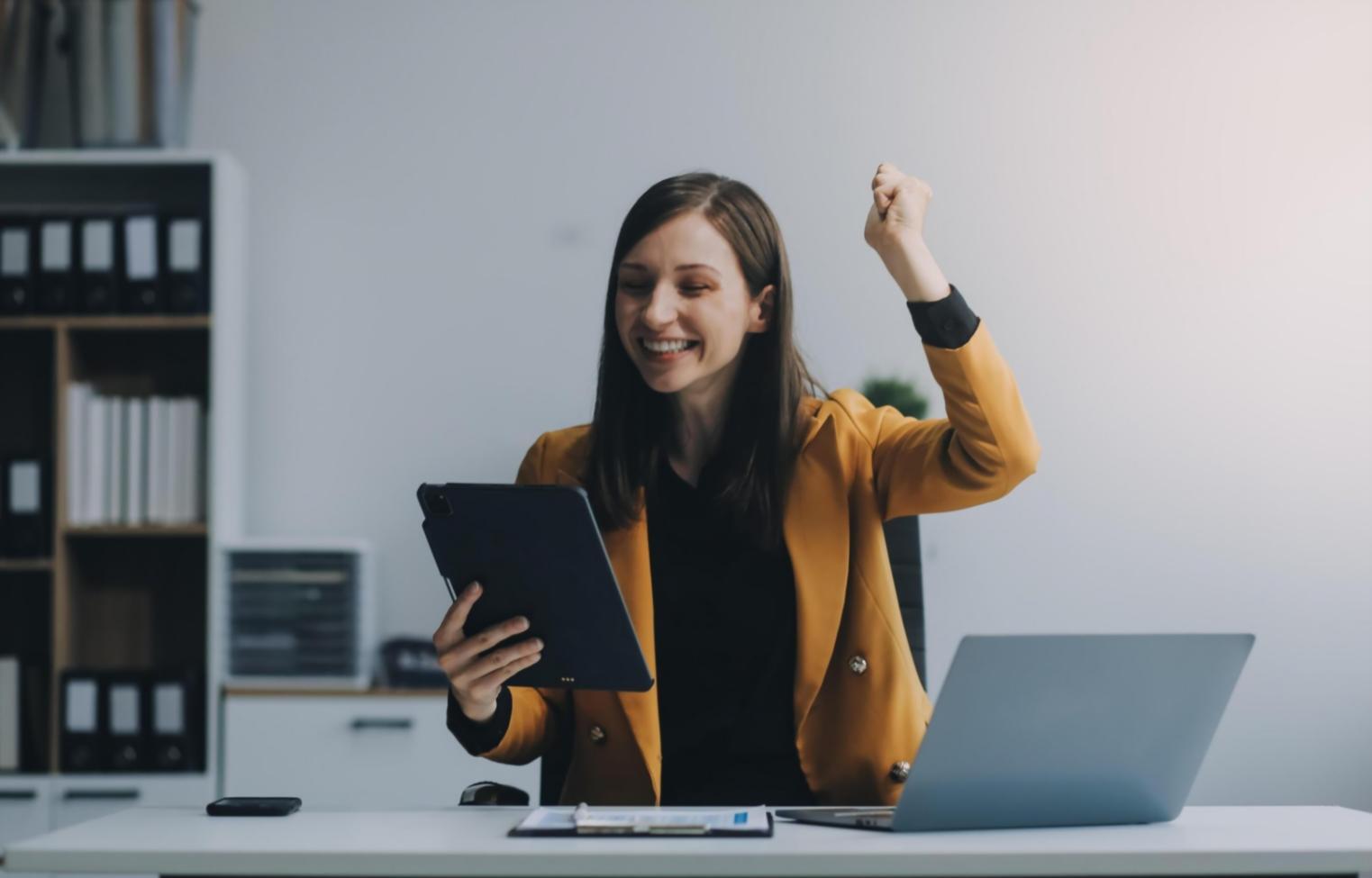 Ambiente di apprendimento SEO con strumenti professionali e materiali didattici